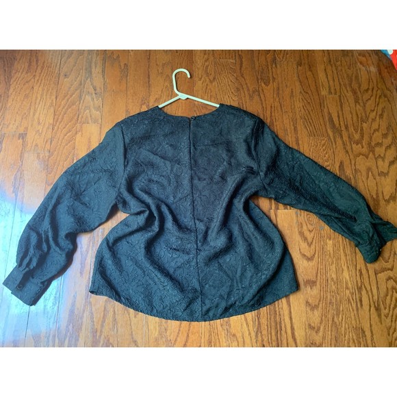 Chaus Woman Vintage Black Blouse Size 16 - Picture 2 of 3